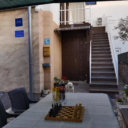 Daire Slavica Rogoznica (Sibenik-Knin)